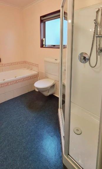 1-Bedroom Unit (Roadside) - bathroom